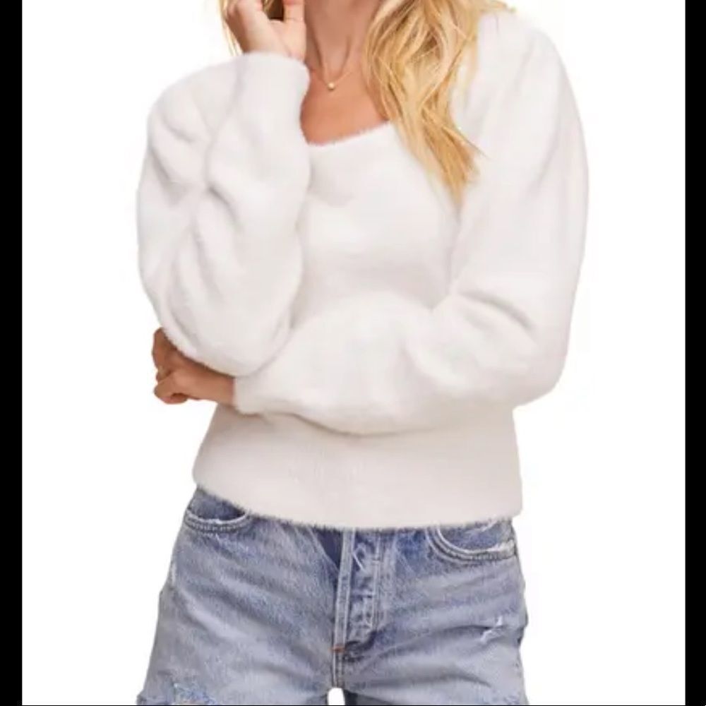 NWT Super Soft Ivory White Crop Sweater